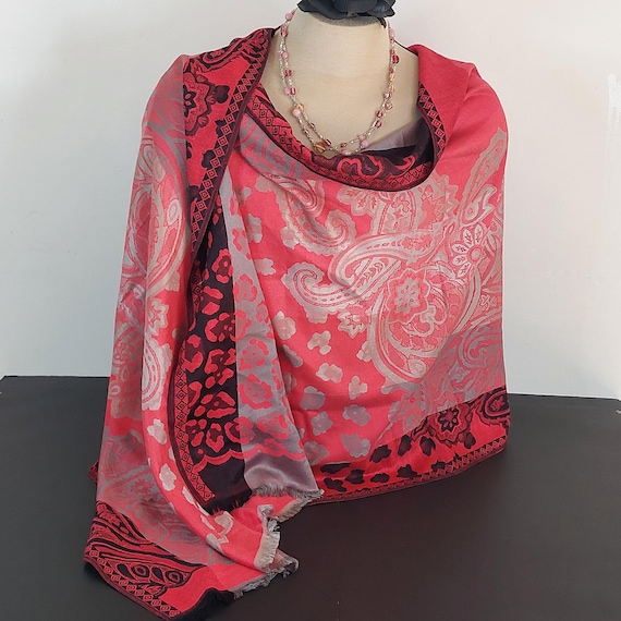 Black Red Reversible Paisley Shawl, Soft Cashmere Blend Floral Pashmina Scarf, Elegant Winter Wrap Gift