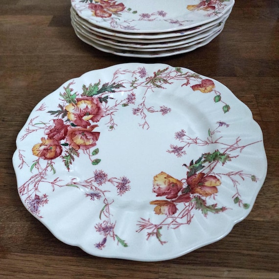 Royal Doulton Sherborne 9.5 Inch Luncheon Plate England Vintage Floral China Discontinued