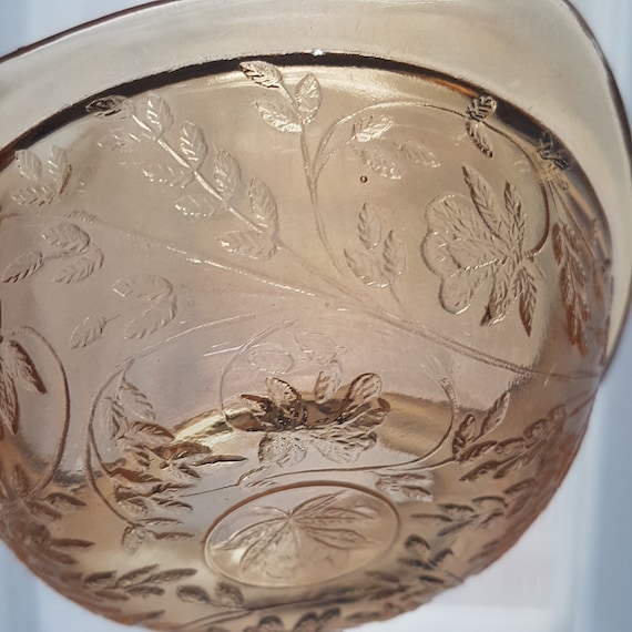Vintage 1950s Carnival Glass Berry Bowl Set Jeannette Louisa Iridescent Floragold Marigold Collectible