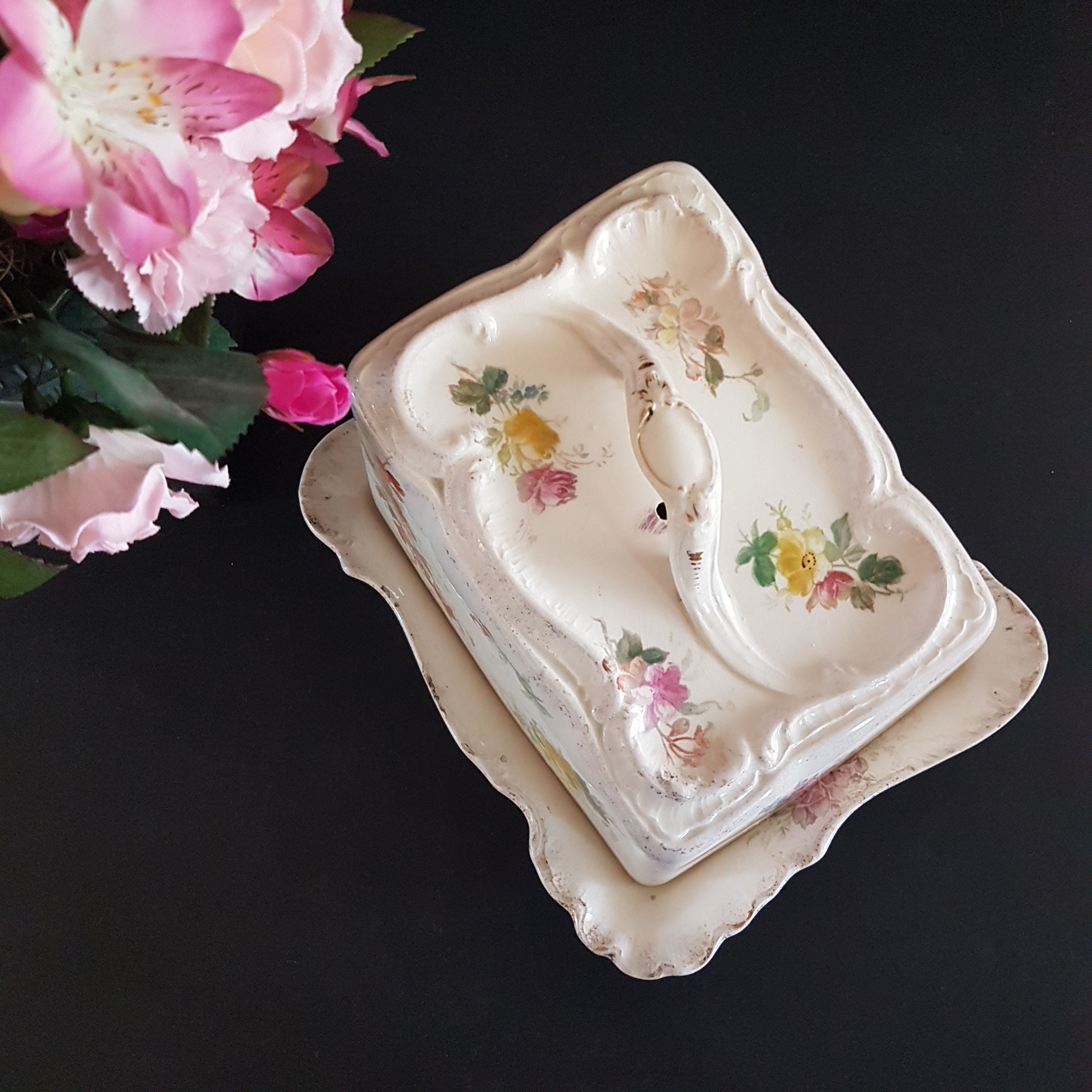 Antique Cheese Keeper, Franz Anton Mehlem Bonn Germany, Hand Painted