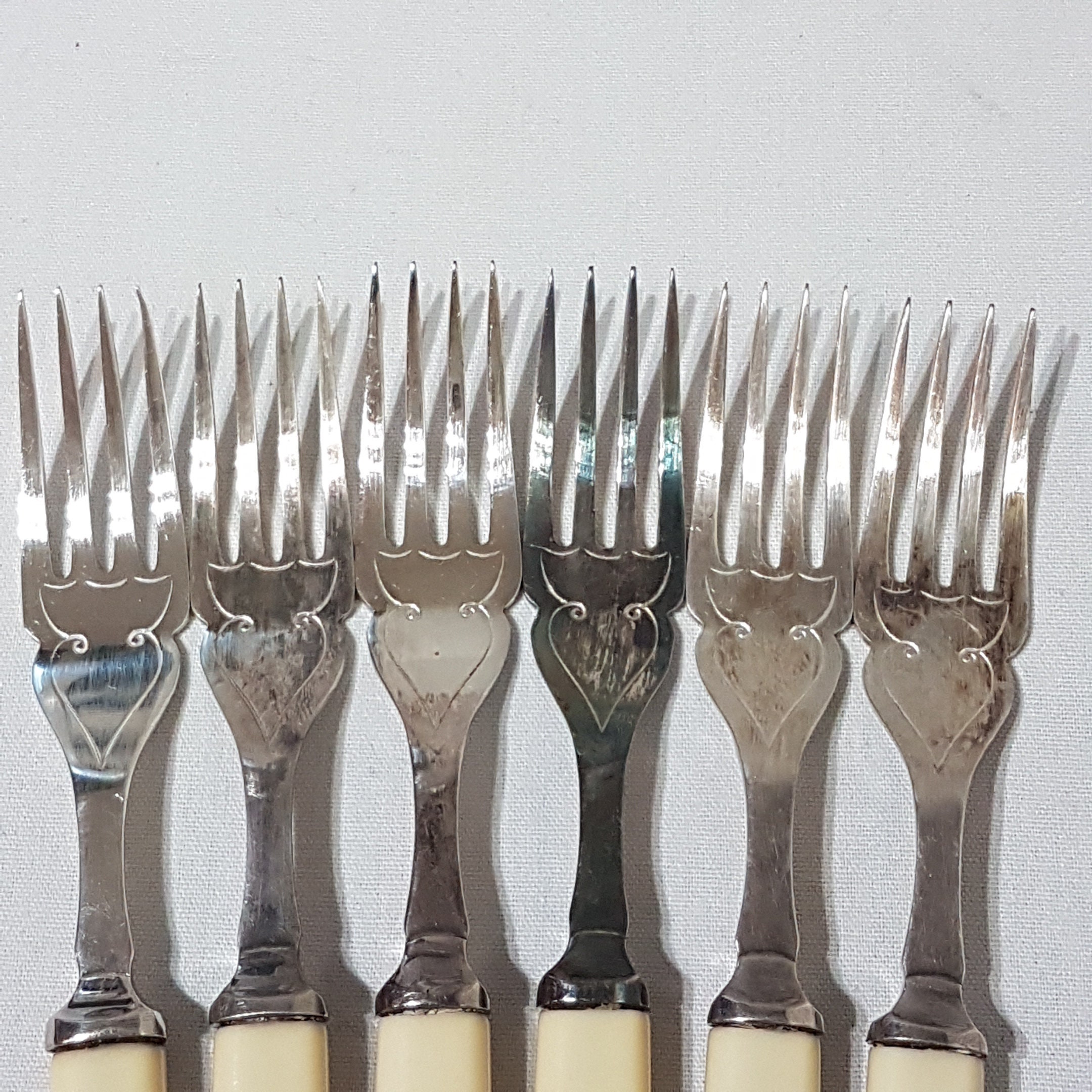 Set of 6 EPNS Fish Knives and Forks, Bone Fish Knife