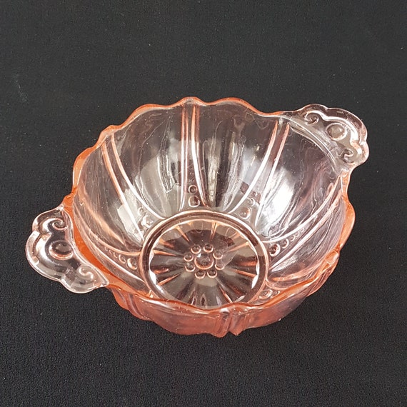 Anchor Hocking OYSTER AND PEARL Pink Depression Glass Bon Bon Serving Bowl