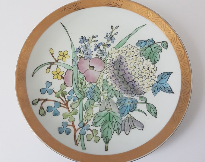 China Trader, Hand Painted, 10.25 Inch Decorative Wall Plate, Purple Hydrangea, Purple Pansy