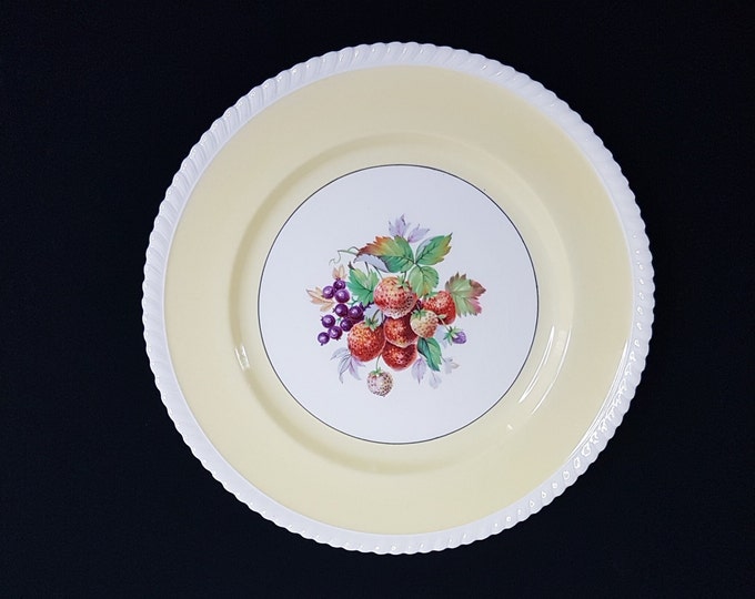 Johnson Brothers CALIFORNIA Yellow Dinner Plate, 10 Inch Vintage Ironstone, Fruit Center, Made in England - CRAZING