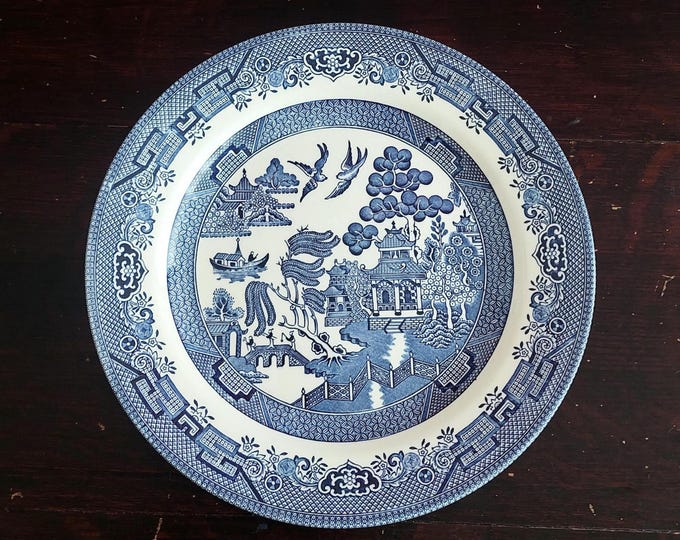 Blue Willow Churchill China England Vintage Ironstone Dinner Plate Set