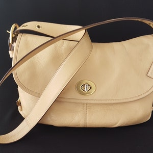 Vintage COACH Tan Leather Crossbody Bag with Adjustable Shoulder Strap, Coach K1282-Z23987, Flap, Turnlock