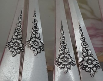Vintage 18 Pc Silver Plate Dessert Cutlery Set, Service for 8, Oneida Community Plate 1941 FANTASY