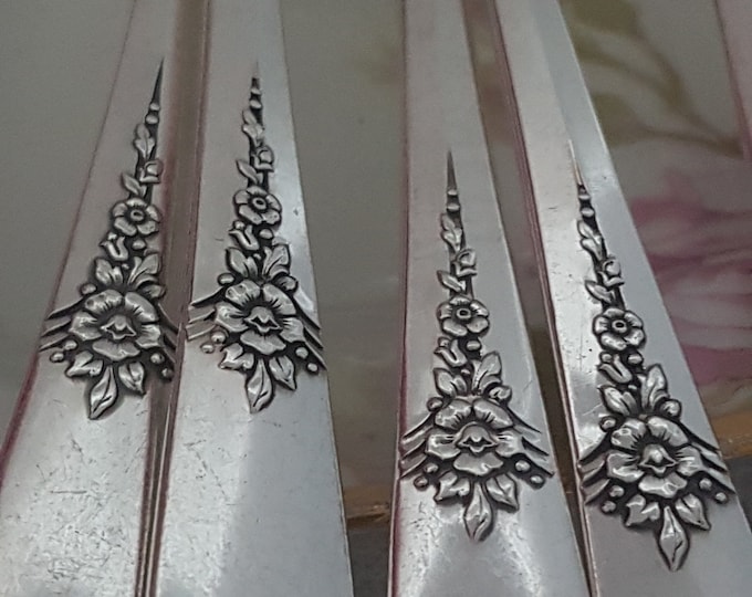 Vintage 18 Pc Silver Plate Dessert Cutlery Set, Service for 8, Oneida Community Plate 1941 FANTASY