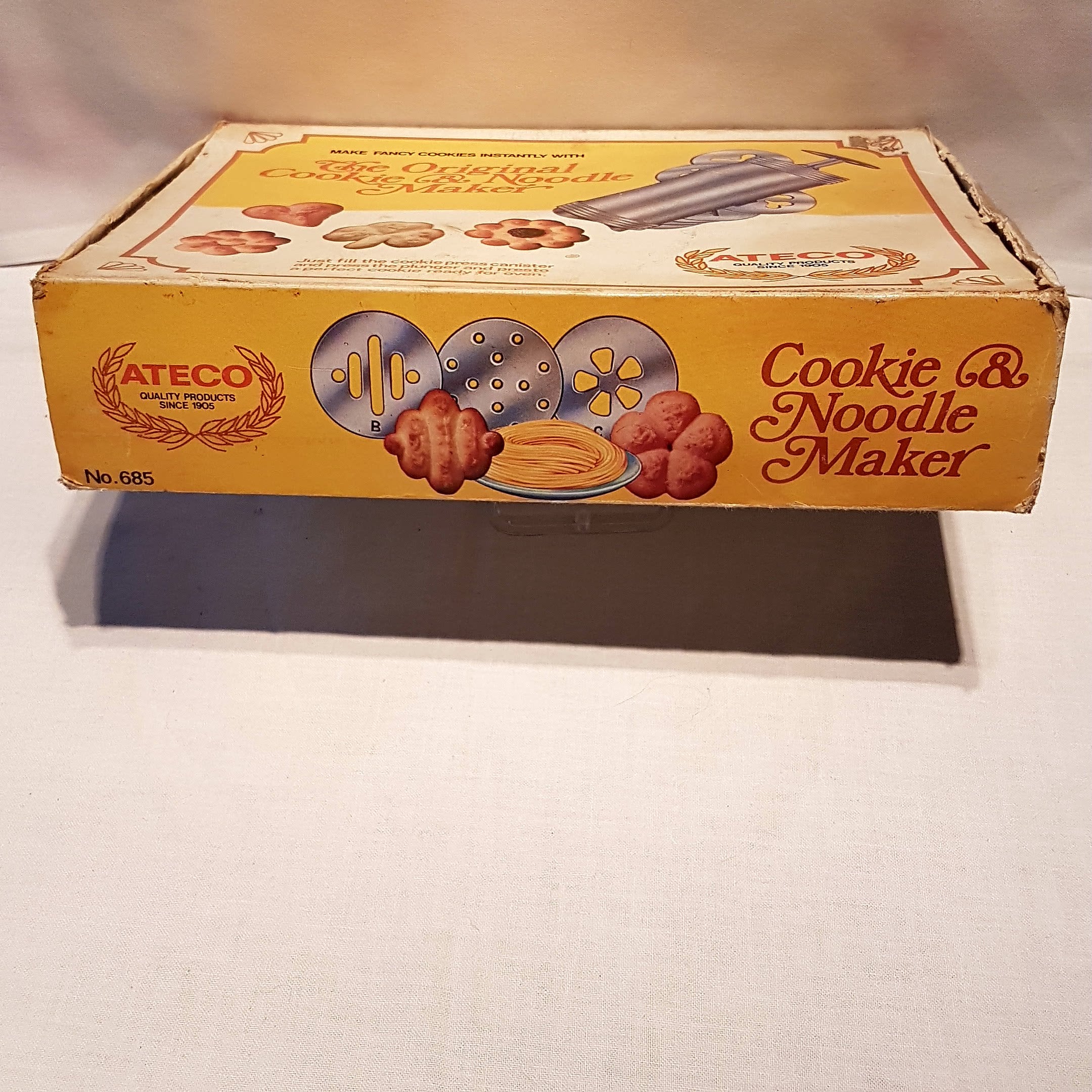 Vintage ATECO / The Original Cookie & Noodle Maker Cookie Press 685