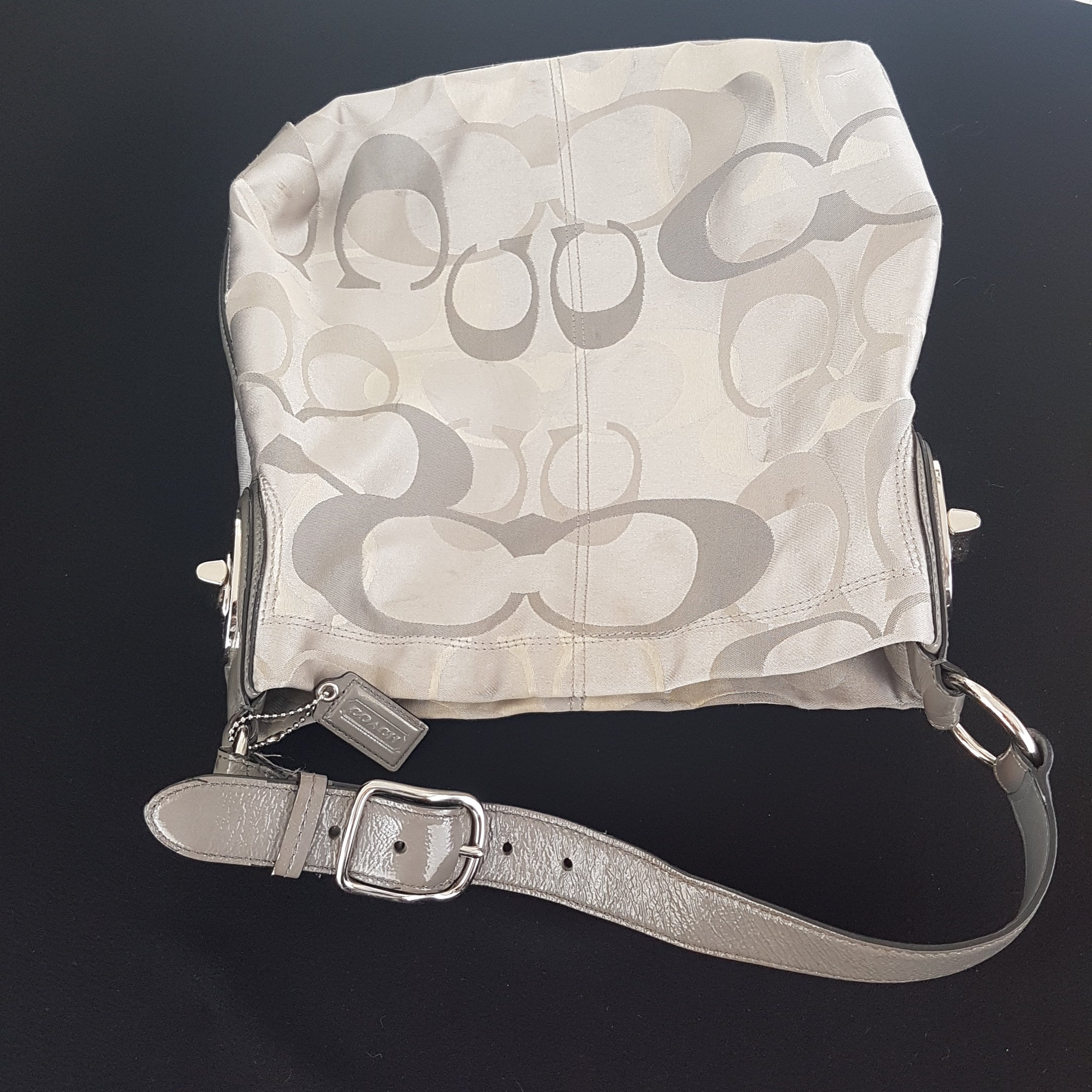 Vintage COACH Penelope Optic Silver Grey Shoulder Bag, COACH Vintage COACH Penelope Optic Silver Grey Shoulder Bag, COACH
