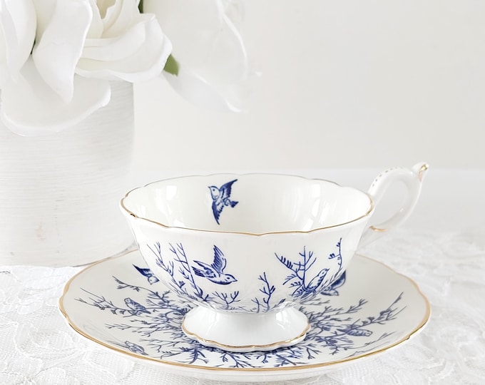 Vintage Coalport Blue Birds Twigs Teacup Saucer Pattern 8365 Bone China England Gold Trim