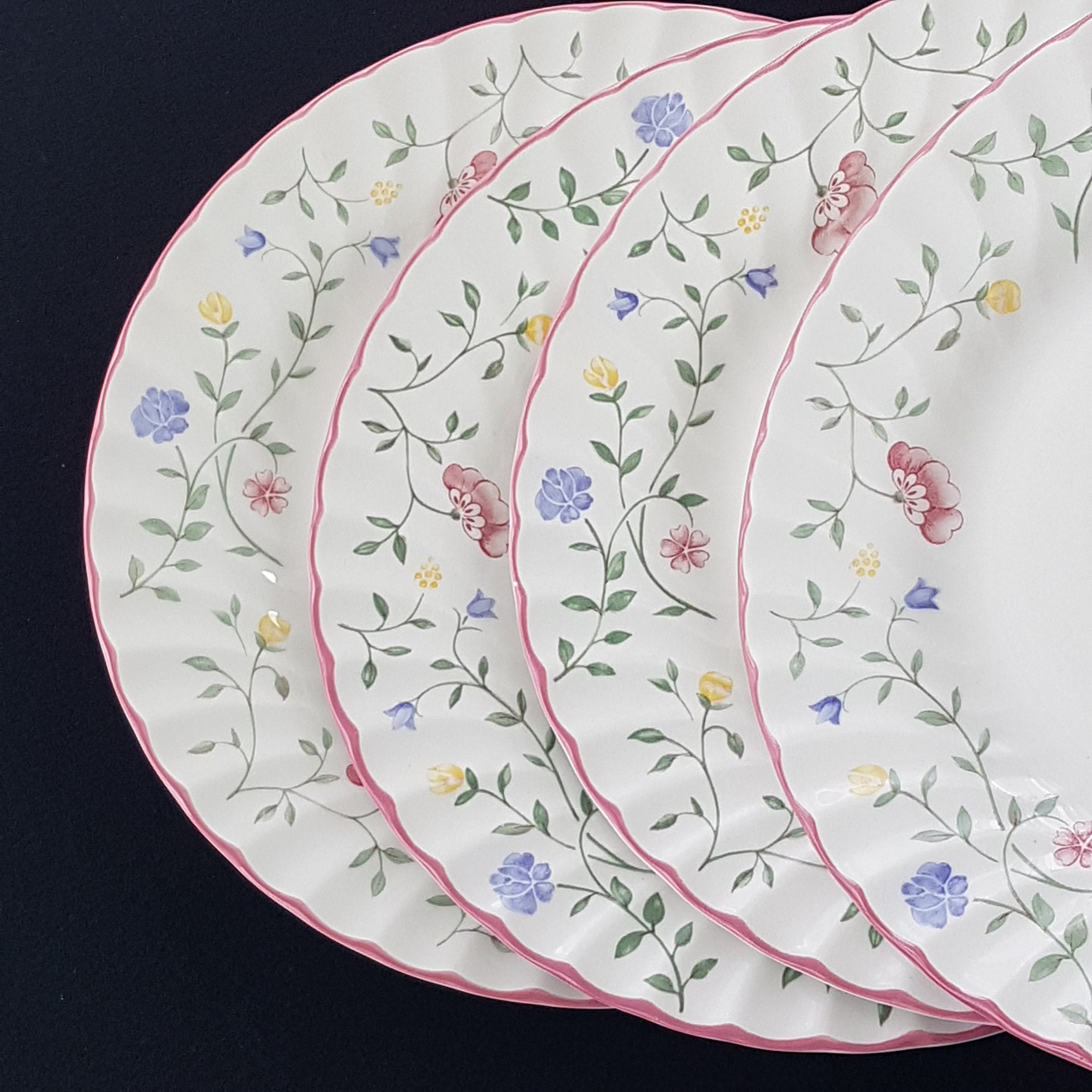 Johnson Brothers SUMMER CHINTZ Dinner Plates, Set of 4 Ironstone Plates