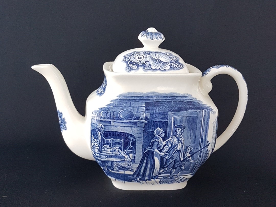 Liberty Blue Historic Colonial Scenes Minute Men Tea Pot, Collectible ...