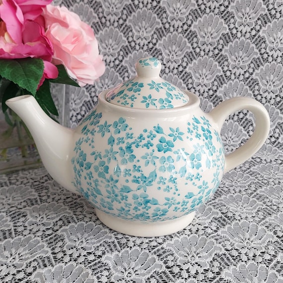 Hand Painted Farval Portuguese Pottery 5 Cup Ceramic Teapot Made in Portugal