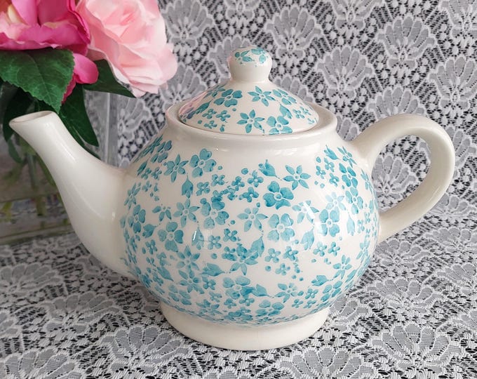 Hand Painted Farval Portuguese Pottery 5 Cup Ceramic Teapot Made in Portugal