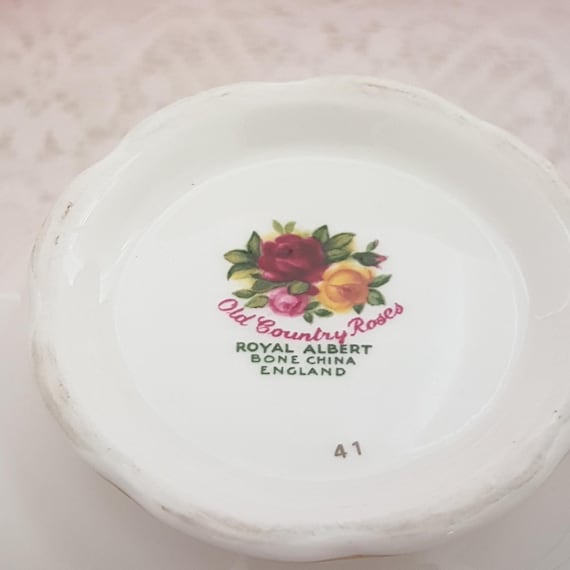 Vintage Royal Albert Old Country Roses Cream and Sugar Set