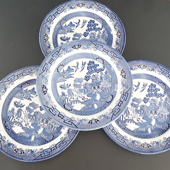 4pc Vintage Churchill Blue Willow Dinner Plates 10.25" Made in England China