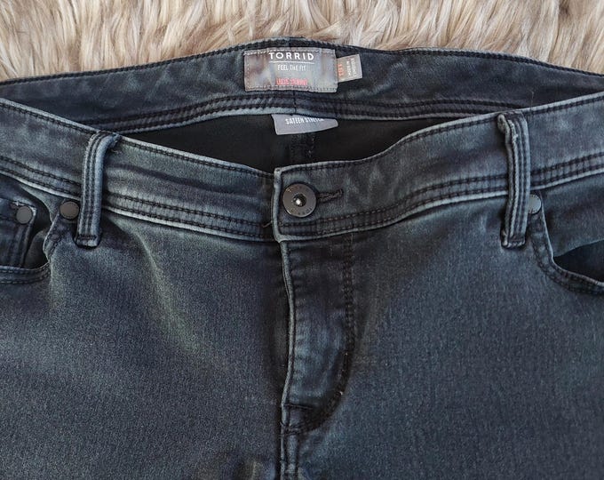 Torrid 18t Black Jeans - Feel The Fit - Luxe Skinny - Sateen Stretch