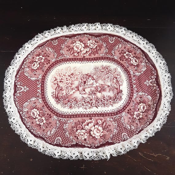 Vintage Oval Quilted Toile Fabric Placemats Set of 4 - Retro Kitchen Table Linens Decor