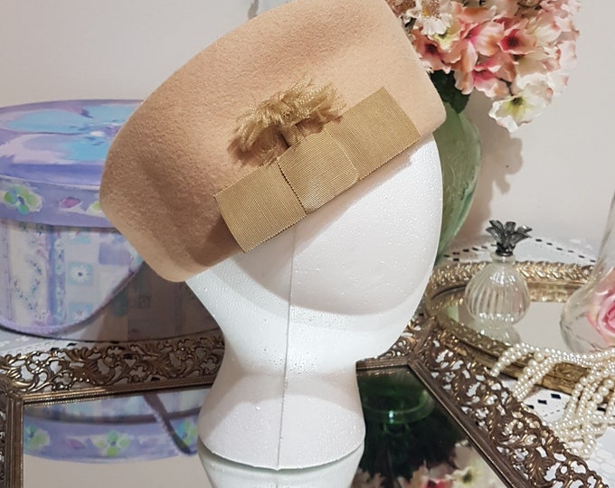 Vintage Ladies Wool Beret Hat, Astre Wool Hat, Made in USA
