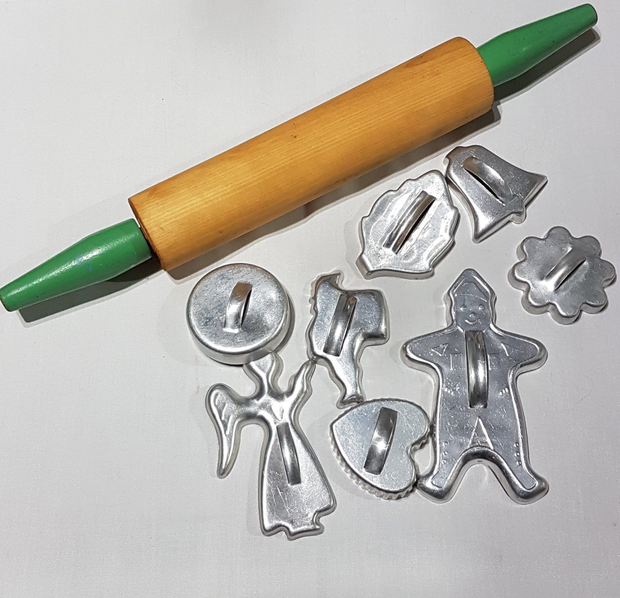 Lot of 8 Vintage Tin Aluminum Cookie Cutters, Biscuit Cutters, 1940's