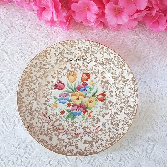 Vintage H K Tunstall Salad Plates Set of 4 Old English Sampler 1930s Cottagecore