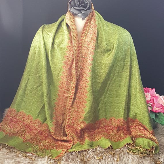 Luxurious Reversible Paisley Border Pashmina Wrap in Grass Green