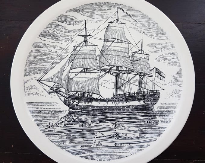 Wedgwood Historical Canadian Vessel Series HMS Discovery Dinner Plate in Black and White