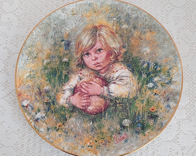 Wedgwood Innocence Blossoming of Suzanne First Issue Collector Plate