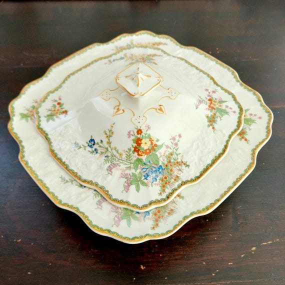 Myott Staffordshire Devon Covered Serving Dish - Covered Bowl with Lid