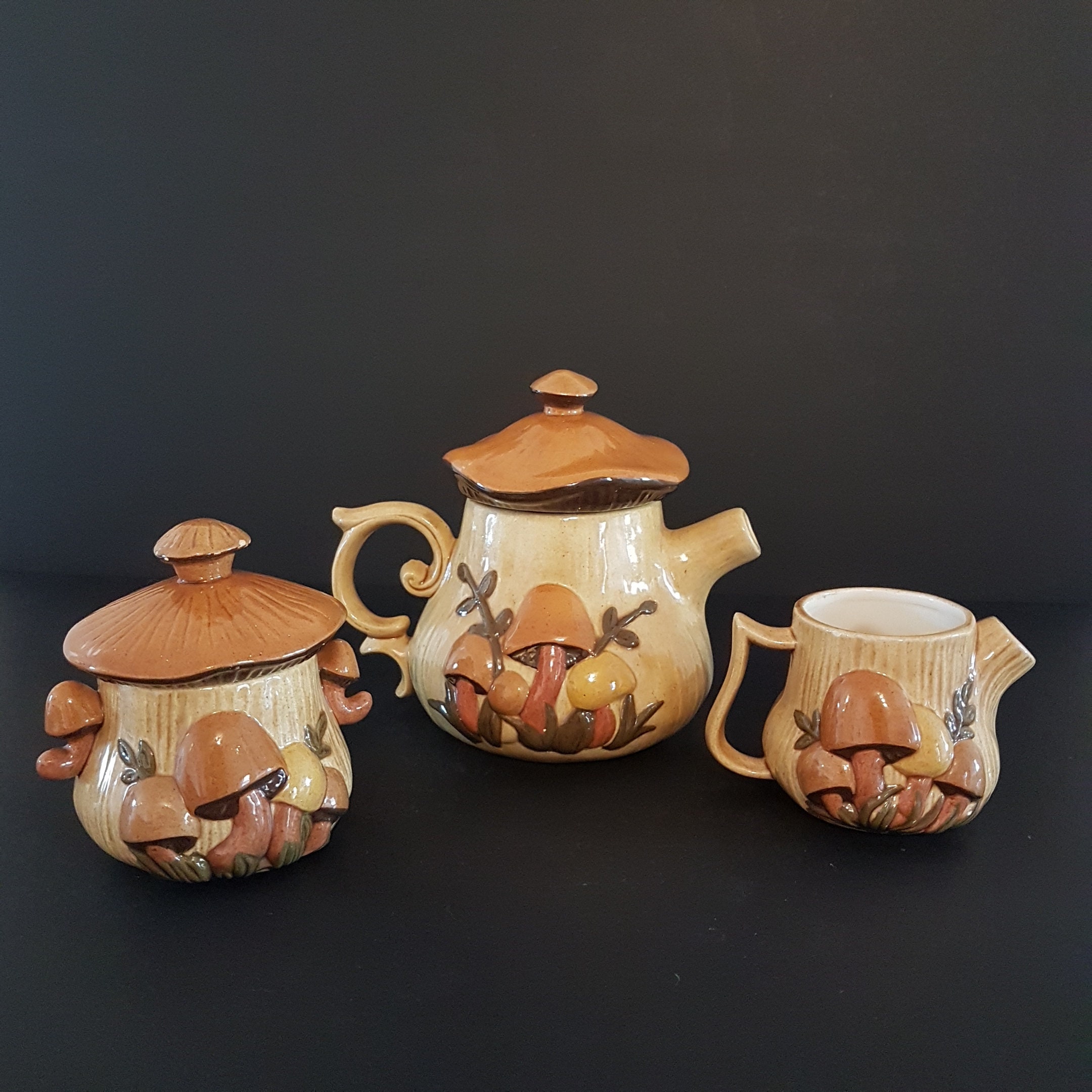 Arnel's Mushroom Pottery Tea Set, Mushroom Teapot Cream Sugar Set