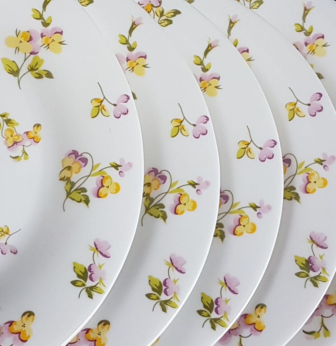 Milk Glass Salad Plates, 7.5 Inch, Martha Stewart Everyday Yellow