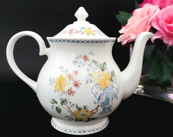 Royal Grafton Heritage Bone China Tea Pot England