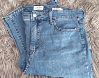 Jessica Simpson High-Rise Ankle Jeans Size 14