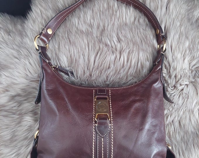 Vintage The Sak Brown Leather Hobo Shoulder Bag: Classic Zippered Handbag for Women