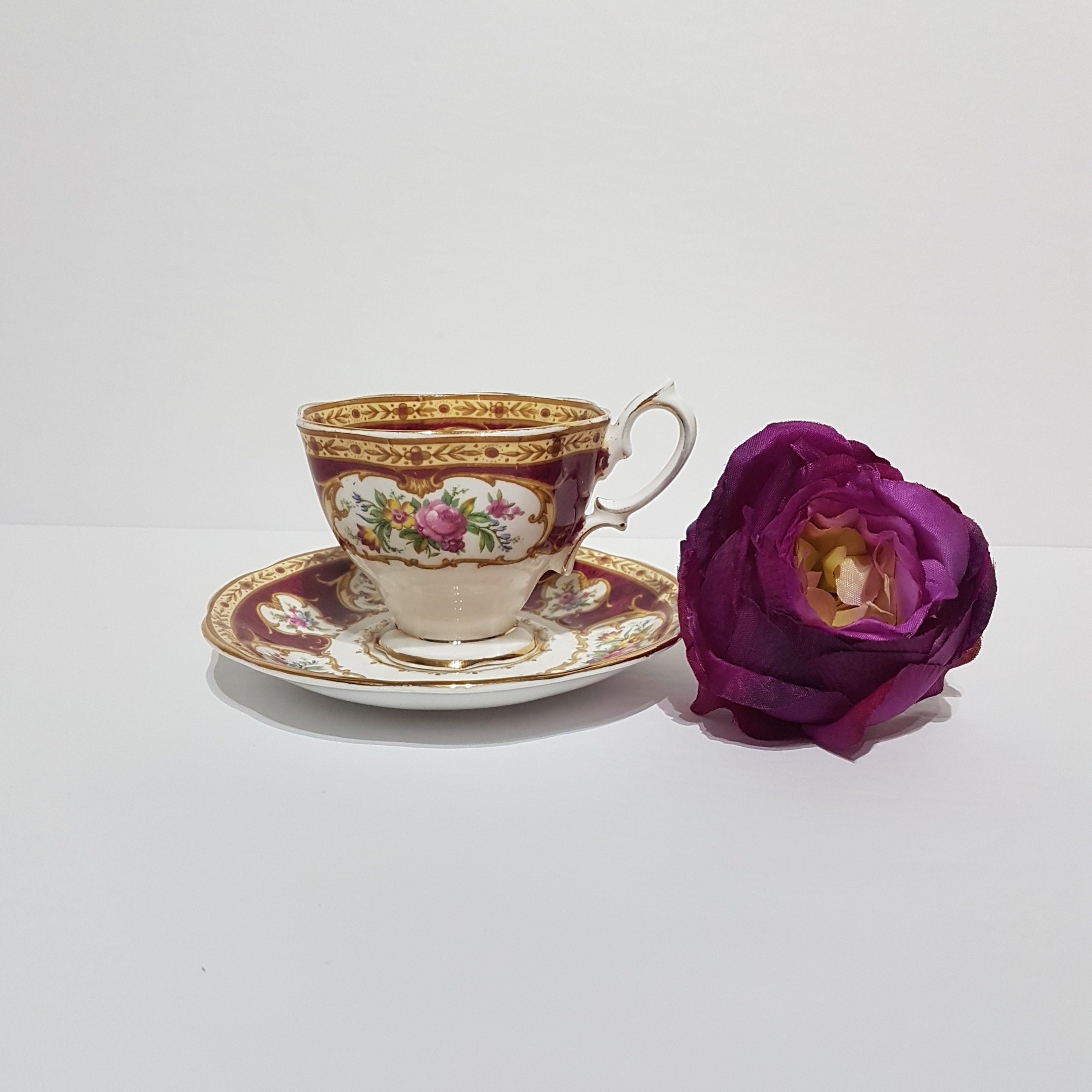 Royal Albert, Lady Hamilton Tea Cup