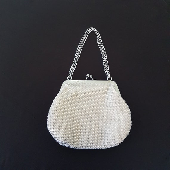 Vintage Beaded Bag, Off-White Beige, Kiss Lock Closure, Hand Made in Hong Kong, 1960s