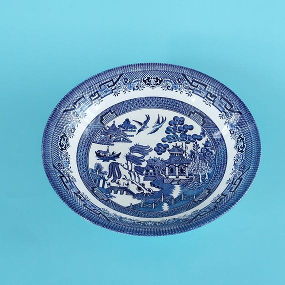 Vintage Churchill Blue Willow 9" Vegetable Serving Bowl Round Staffordshire England Dinner Dish