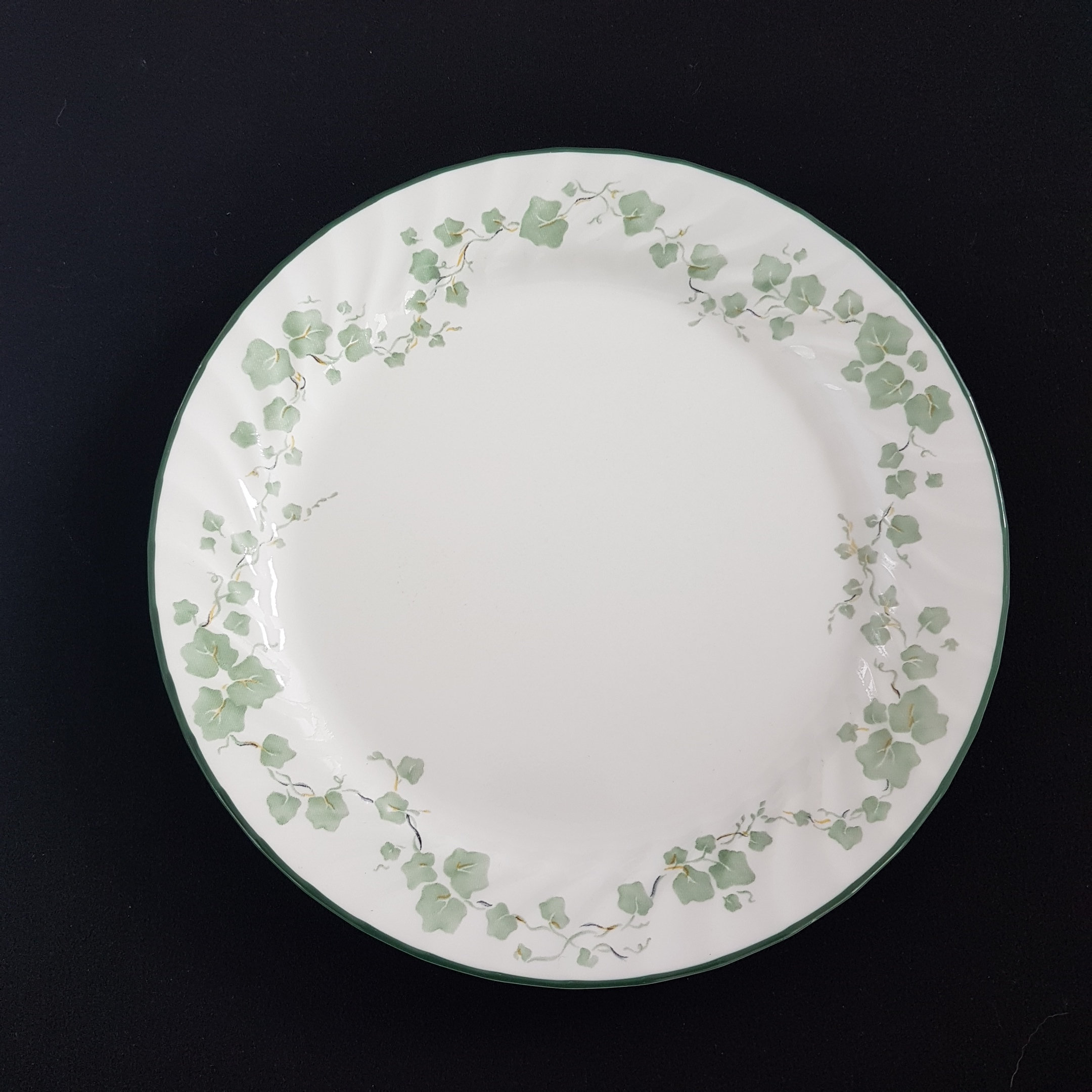 Vintage Corelle CALLAWAY Ivy Dinner Plates, Set of 4, Made in USA