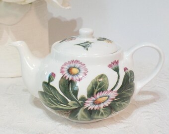 St. George Fine Bone China Teapot - Bellis Perennis English Daisy Pattern - 500ml Individual Teapot - Made in England