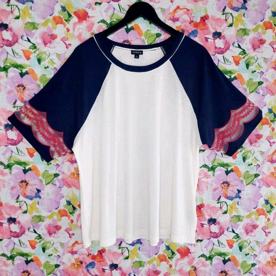 Vintage Plus Size 3X Tshirt Raglan Embroidered Sleeve