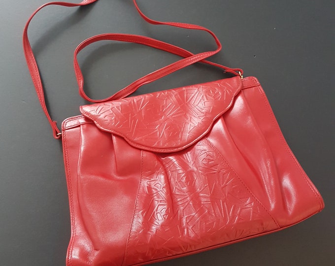 Red Leather Shoulder Bag, Vintage Leather Purse, Removable Strap Use as a Clutch, Made in Italy