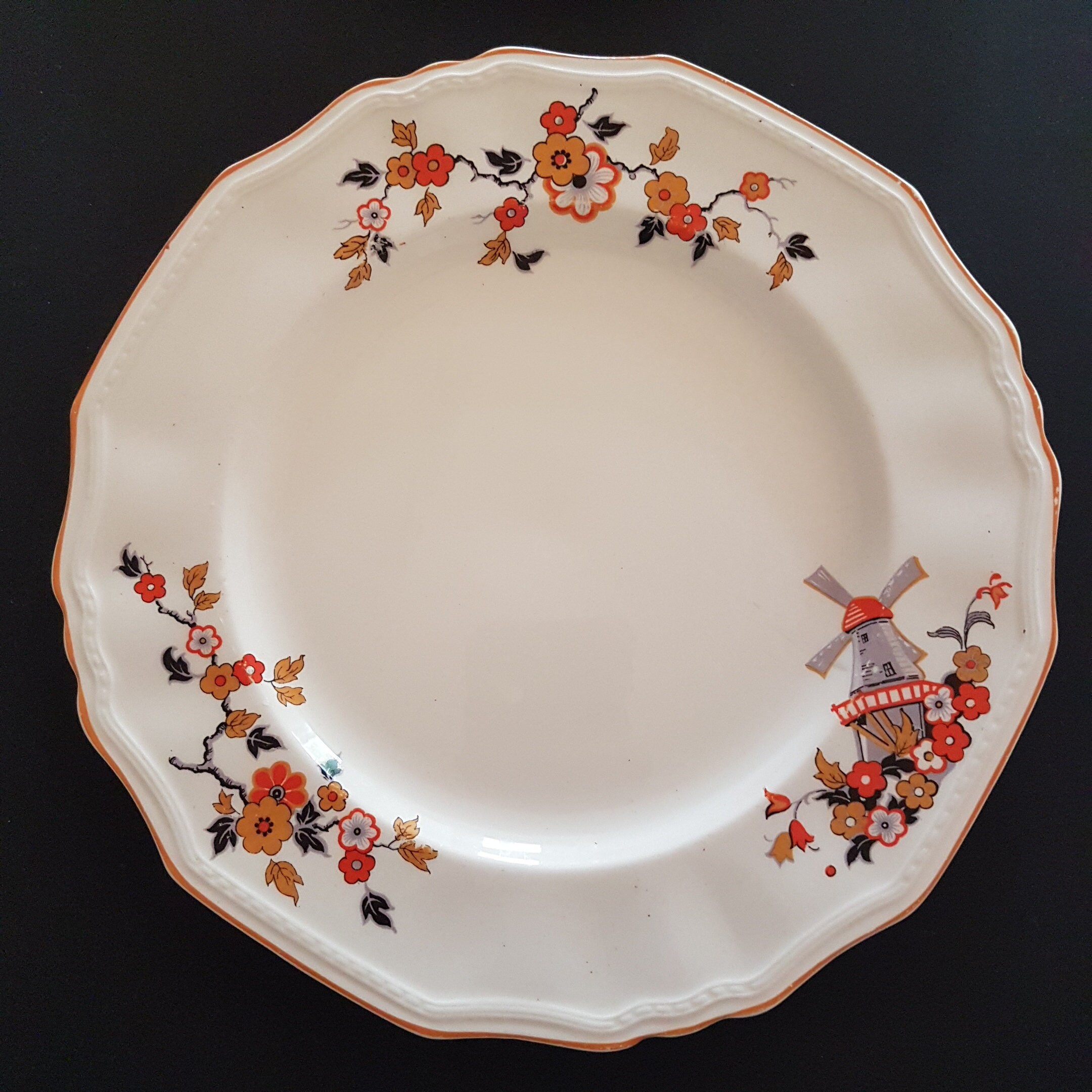 Alfred Meakin Marigold DELICIA 10 Dinner Plates, Set of 2, Astoria