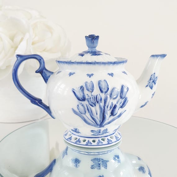 Vintage Delft Blue & White Hand-Painted Tulip Teapot Holland Raised Floral Ceramic Tea Pot