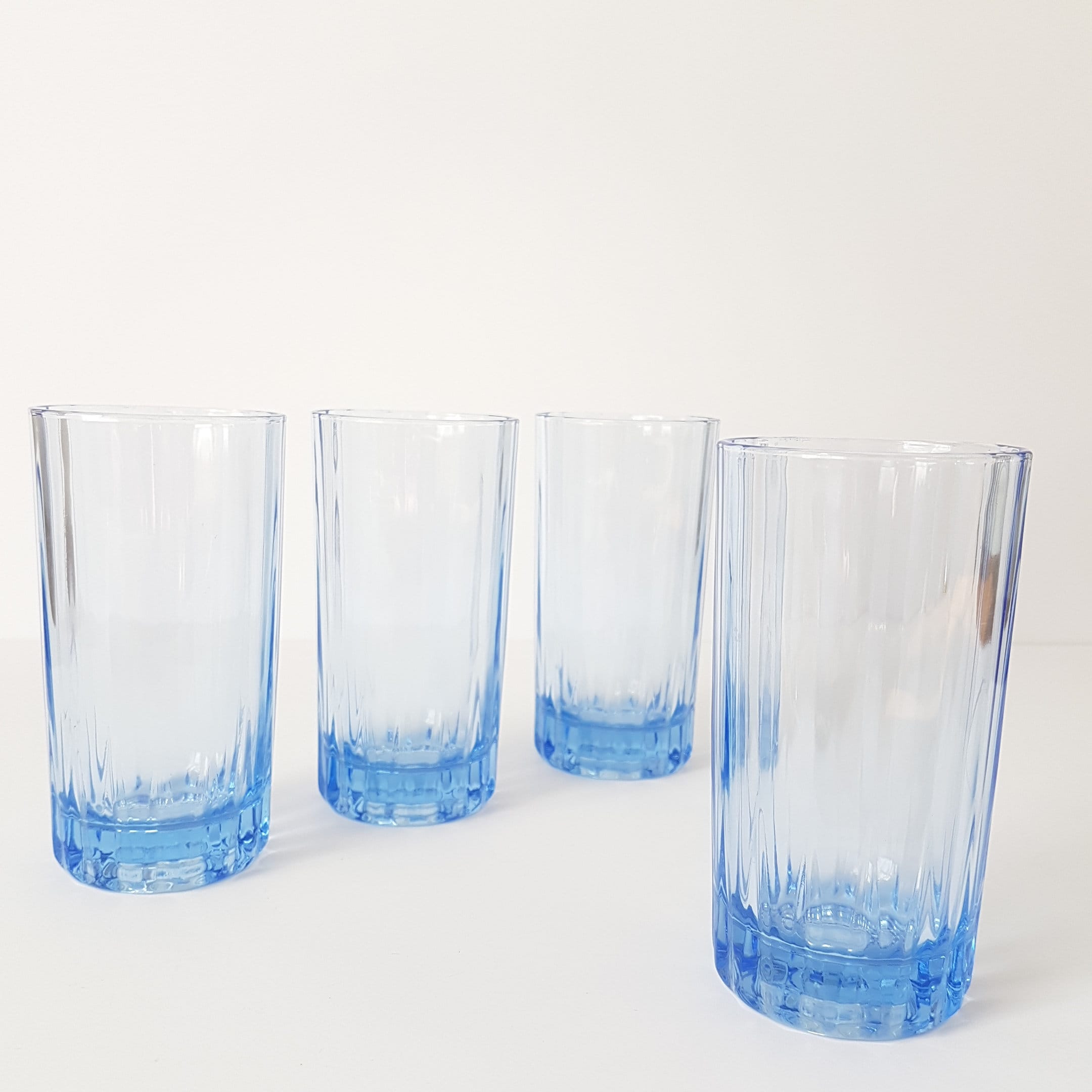 Retro Drinking Glasses Set of 4 Blue Brown Beige Graphic on Sturdy 10 Ounce  Beverage Tumblers 
