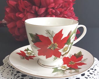 Elegant Red Poinsettia English Tea Set: Holiday Decor & Festive Christmas Gift for Tea Lovers