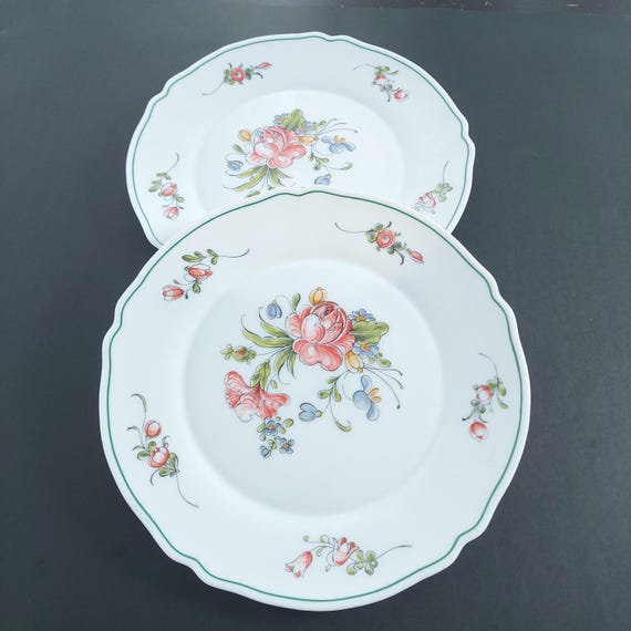 Vintage Arcopal France Provincial Dinner Plates Set of 2 Rose Milk Glass Dinnerware