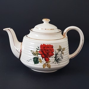 Sadler Teapot, Red Gray Roses, Sadler 3634, Horizontal Ribs, Gold Accents, Made in England, 1940s