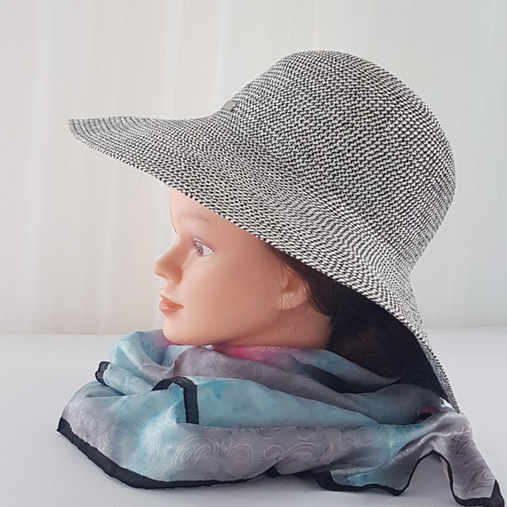 Vintage Betmar Wide Brim Summer Hat: Black & White, 21.5 inch