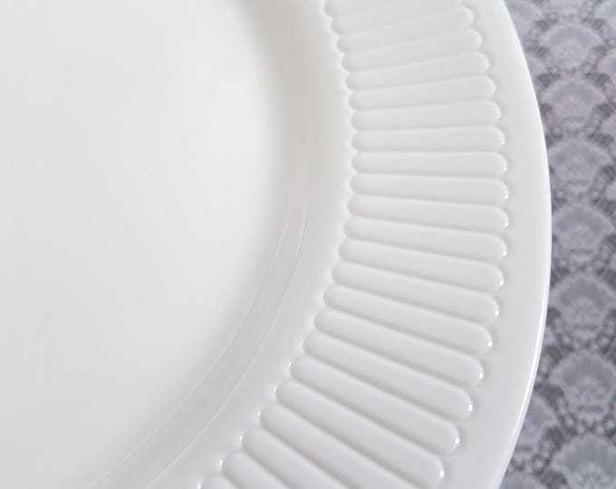 Martha Stewart Everyday Balustrade White Milk Glass Dinner Plate